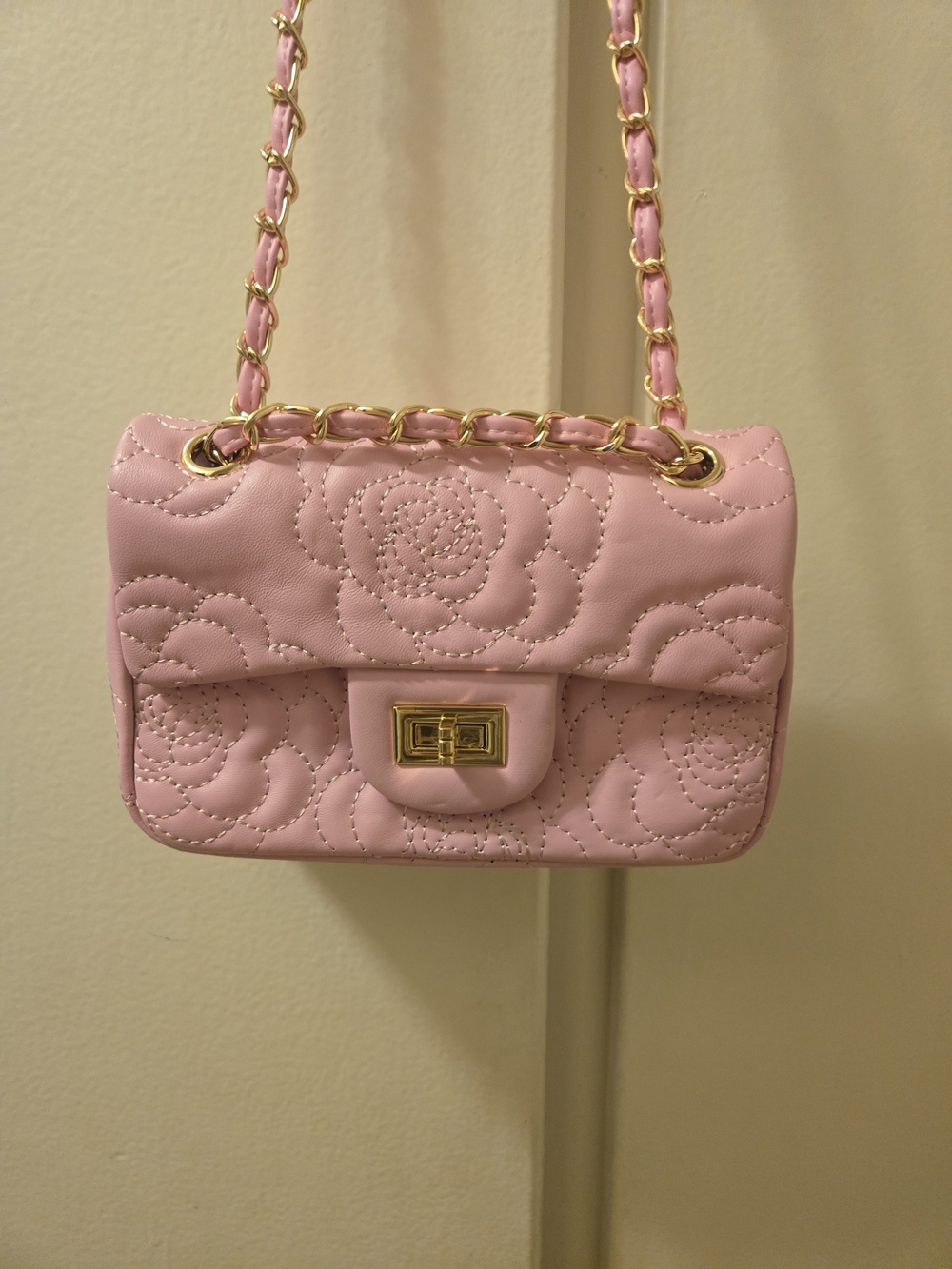 Pink Quilted Floral Chain Crossbody Bag with Turn-Lock